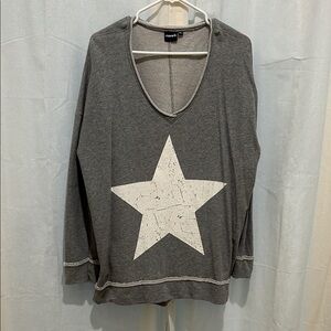 Mono B Gray Long Sleeve Top with White Star